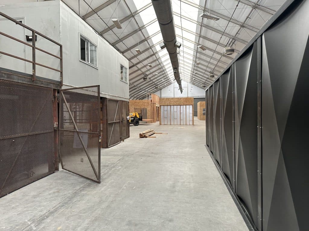 Las Vegas Institute of Welding 2 svg+xml;charset=utf